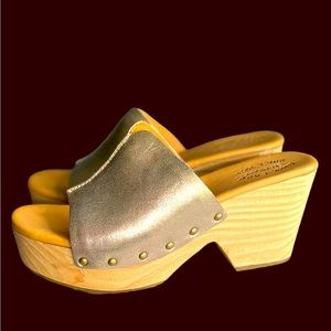 Size 11 Kork-Ease sandal